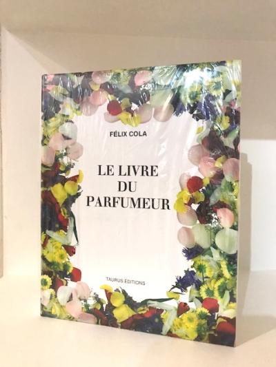 LE LIVRE DU PARFUMEUR