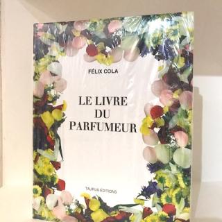 LE LIVRE DU PARFUMEUR